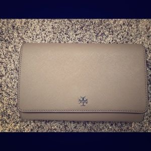 Tory Burch Robinson Chain Wallet